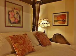 The Firecat Country House B&B