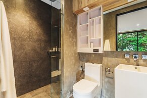 Condo in Nai Harn in ReLife 15-122-211