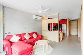 Condo in Nai Harn in ReLife 15-123-210