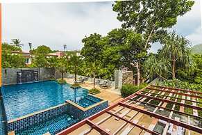 Condo in Nai Harn in ReLife 15-123-210