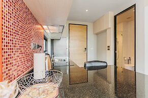 Condo in Nai Harn in ReLife 15-132-301