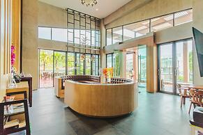 Condo in Nai Harn in ReLife 15-132-301