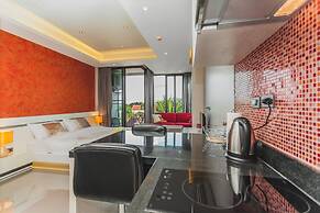 Condo in Nai Harn in ReLife 15-132-301