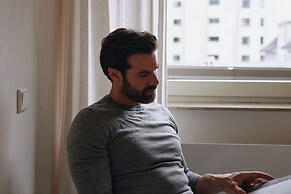 18Arts Hotel - Living in a Gallery!