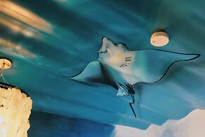 18Arts Hotel - Living in a Gallery!