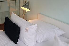 18Arts Hotel - Living in a Gallery!