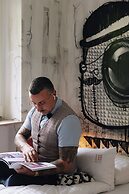 18Arts Hotel - Living in a Gallery!