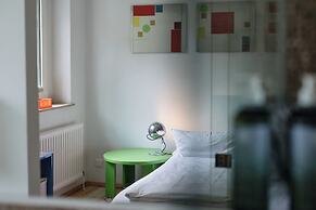 18Arts Hotel - Living in a Gallery!