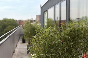 The Flushing Meadows Hotel & Bar