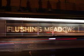 The Flushing Meadows Hotel & Bar