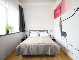 The Flushing Meadows Hotel & Bar