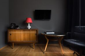 The Flushing Meadows Hotel & Bar