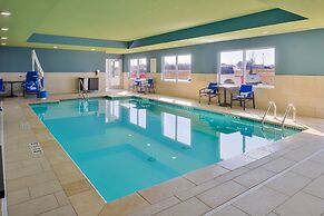 Holiday Inn Express & Suites Kansas City - Lee's Summit by IHG