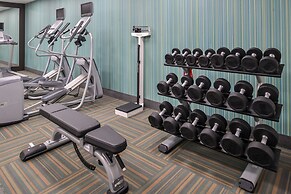 Holiday Inn Express & Suites Kansas City - Lee's Summit by IHG