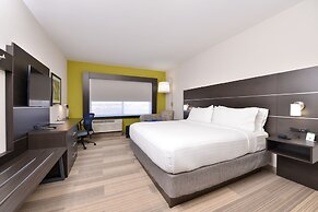 Holiday Inn Express & Suites Kansas City - Lee's Summit by IHG