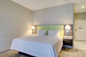 Hampton Inn & Suites Boston/Stoughton