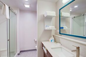 Hampton Inn & Suites Boston/Stoughton