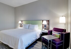 Hampton Inn & Suites Boston/Stoughton