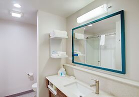 Hampton Inn & Suites Boston/Stoughton