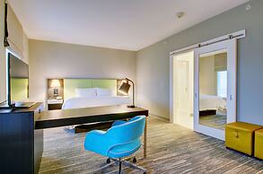 Hampton Inn & Suites Boston/Stoughton