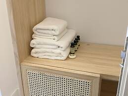 The Mohouse Boutique Room