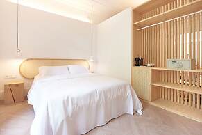 The Mohouse Boutique Room