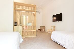 The Mohouse Boutique Room