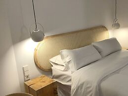 The Mohouse Boutique Room