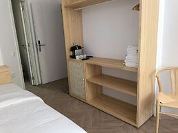 The Mohouse Boutique Room