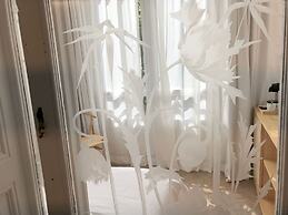 The Mohouse Boutique Room