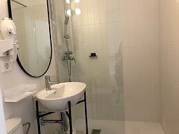 The Mohouse Boutique Room