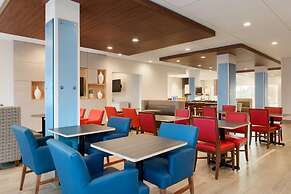 Holiday Inn Express and Suites-Cincinnati NE - Red Bank Road, an IHG H