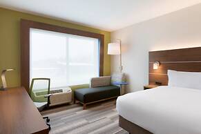 Holiday Inn Express and Suites-Cincinnati NE - Red Bank Road by IHG