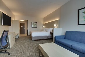 Holiday Inn Express and Suites-Elizabethtown North by IHG