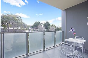 Astra Apartments Glen Waverley at VIQI
