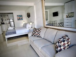 Segovia Studio Units