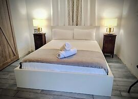 Segovia Studio Units