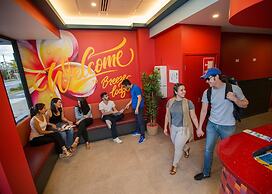 Breeze Lodge - Hostel