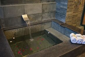 Tianchi Hot Spring Hotel