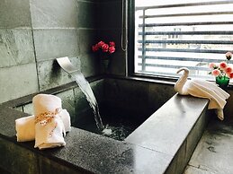 Tianchi Hot Spring Hotel