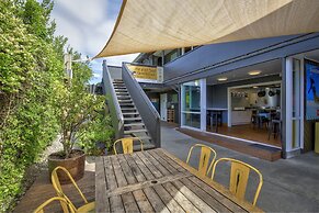 The Black Sheep Backpackers