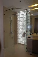 Valero Grand Suites by Swiss-Belhotel Makati