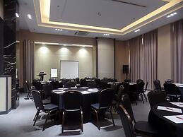 Valero Grand Suites by Swiss-Belhotel Makati