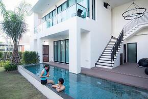 Itz Time Hua Hin Pool Villa