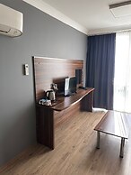 Skyport Istanbul Hotel