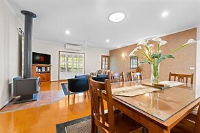 Birds 'n' Bloom Cottages