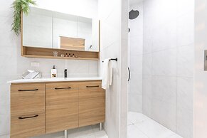 Birds 'n' Bloom Cottages