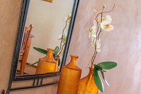 Birds 'n' Bloom Cottages