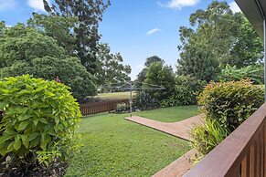 Birds 'n' Bloom Cottages