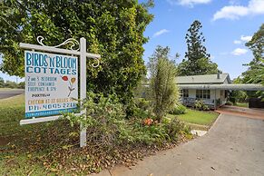 Birds 'n' Bloom Cottages
